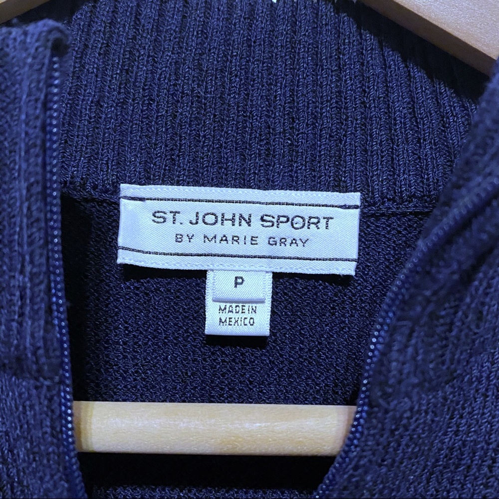 St. John Navy and Yellow Sweater - Picture 6 of 12